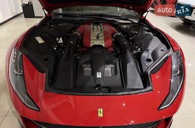Купе Ferrari 812 Superfast 2020 в 