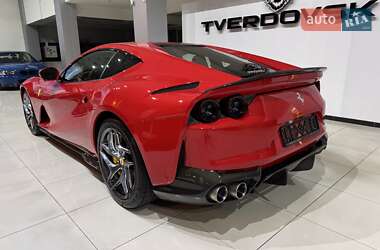 Купе Ferrari 812 Superfast 2020 в 