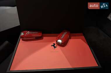 Купе Ferrari 812 Superfast 2020 в 