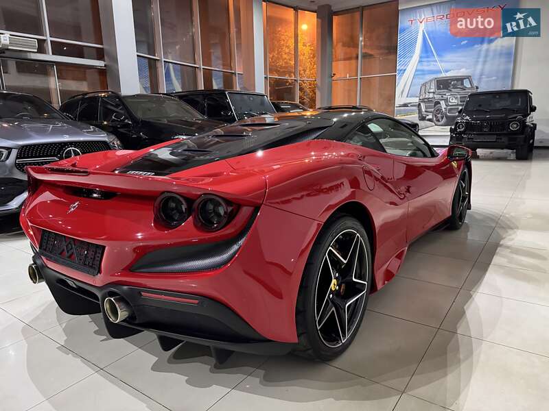 Позашляховик / Кросовер Ferrari F8 2021 в Одесі