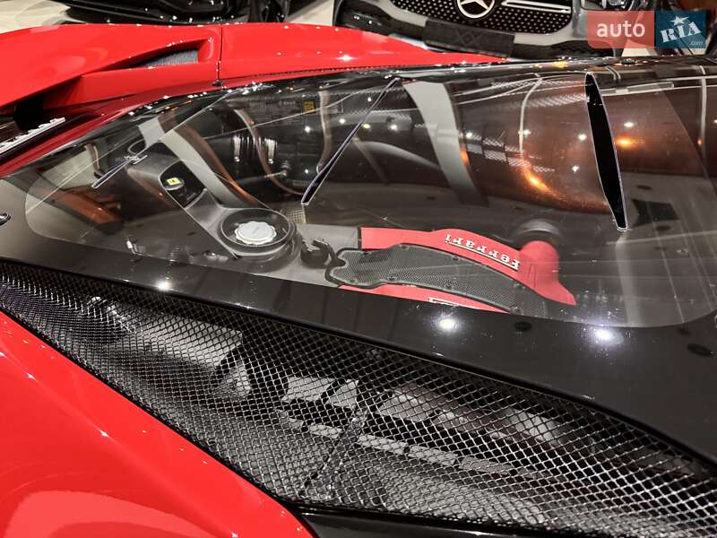 Позашляховик / Кросовер Ferrari F8 2021 в Одесі