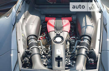 Купе Ferrari F8 2021 в 