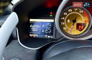 Купе Ferrari FF 2013 в Киеве