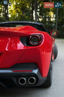 Кабриолет Ferrari Portofino 2018 в 
