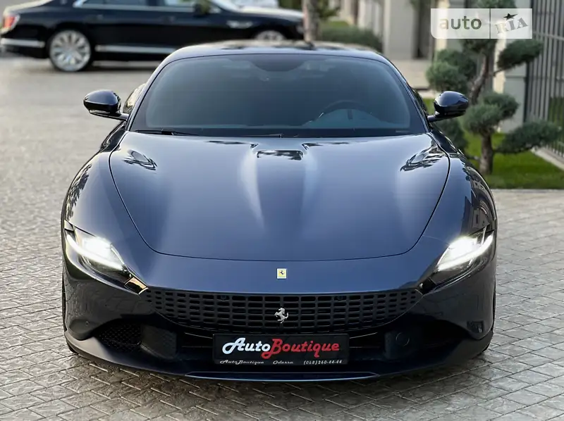 Купе Ferrari Roma 2021 в 
