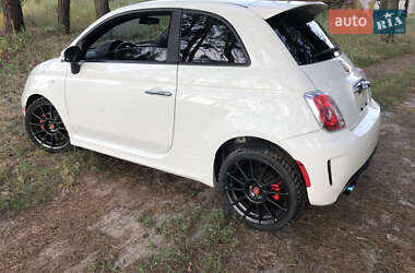 Хэтчбек Fiat-Abarth 500 2014 в 