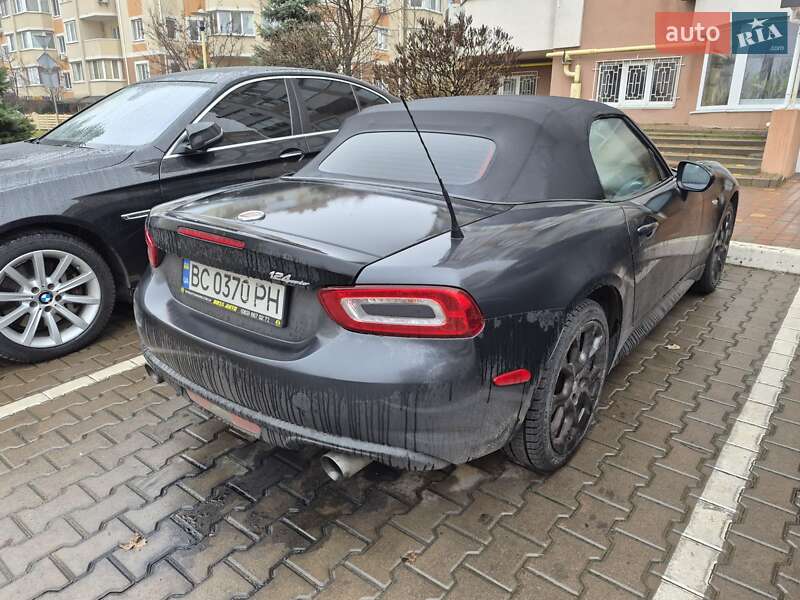 Кабриолет Fiat 124 2016 в Киеве фото 7 Кабриолет Fiat 124 2016 в Киеве