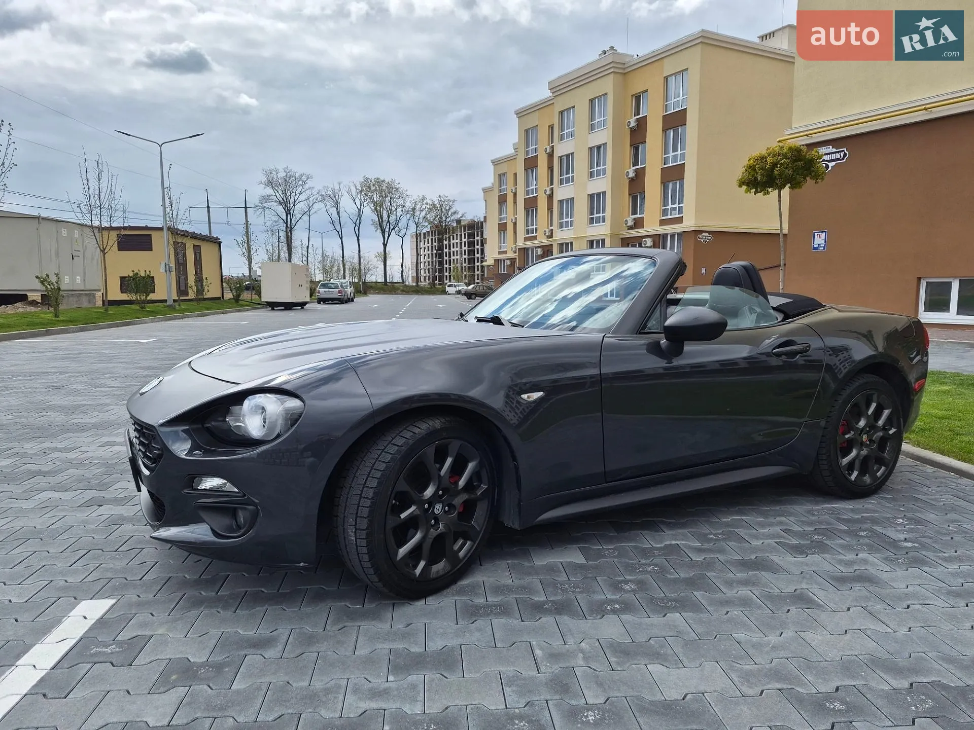 2016 Fiat 124 Spider - мініатюра 12