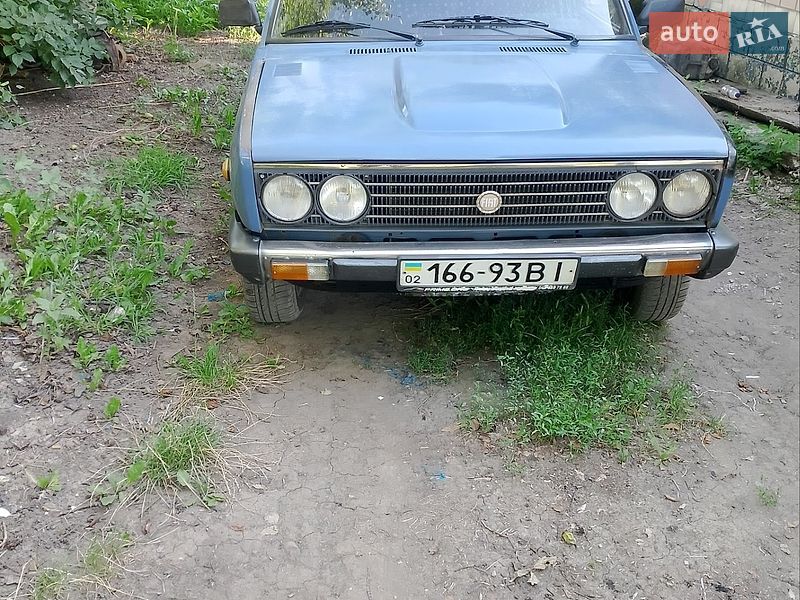 Седан Fiat 131 (Mirafiori) 1980 в Томашполі