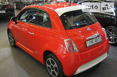 Хэтчбек Fiat 500 2013 в 