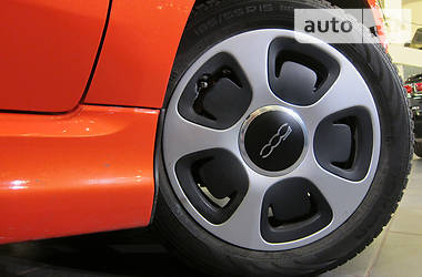 Хэтчбек Fiat 500 2013 в 