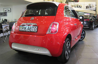Хэтчбек Fiat 500 2013 в 