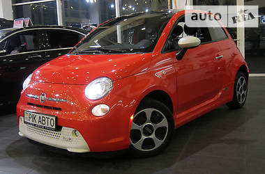 Хэтчбек Fiat 500 2013 в 