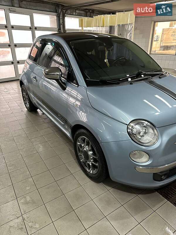 Хэтчбек Fiat 500 2013 в Киеве