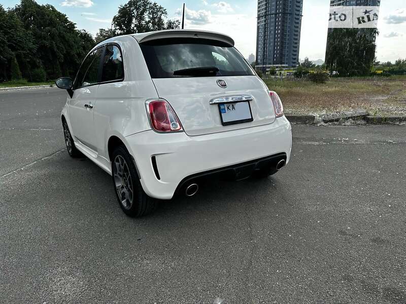 Хэтчбек Fiat 500 2012 в Киеве