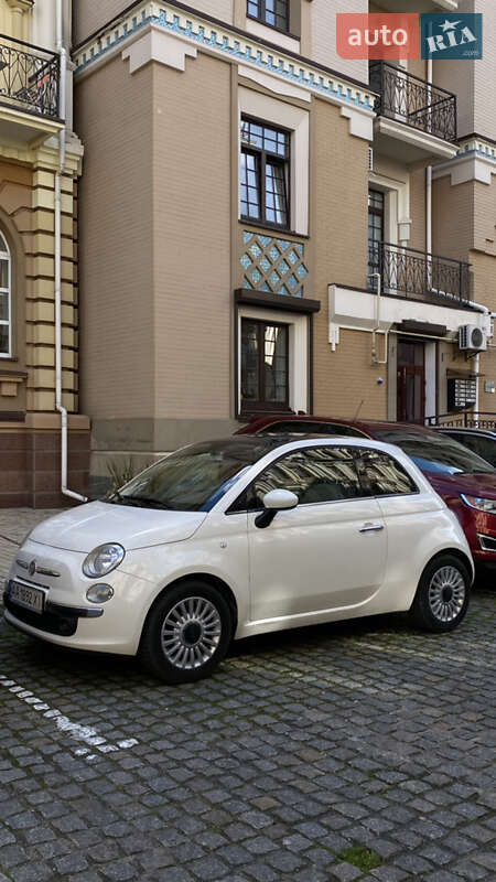 Хетчбек Fiat 500 2010 в 