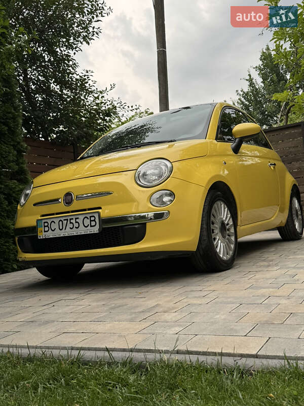 Хэтчбек Fiat 500 2009 в Львове