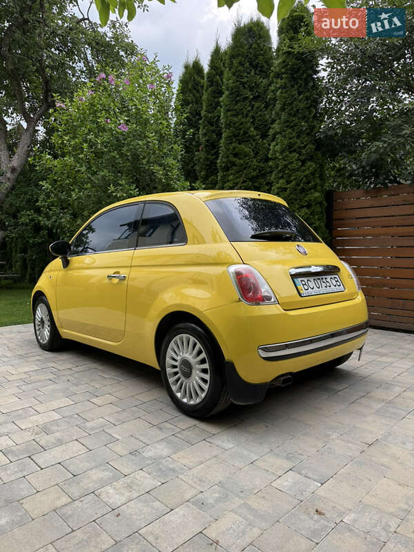 Хэтчбек Fiat 500 2009 в Львове