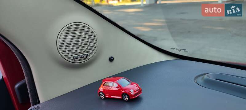 Хэтчбек Fiat 500 2011 в Днепре