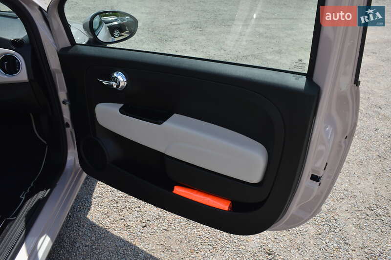 Хэтчбек Fiat 500 2021 в Кропивницком