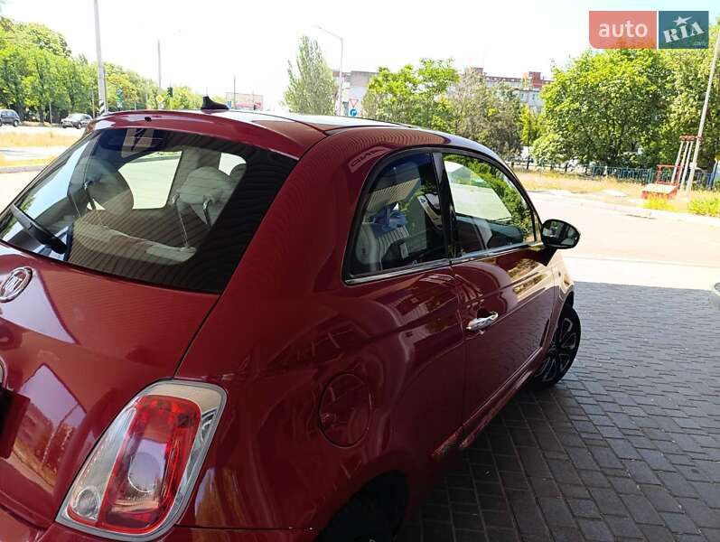Хэтчбек Fiat 500 2011 в Николаеве