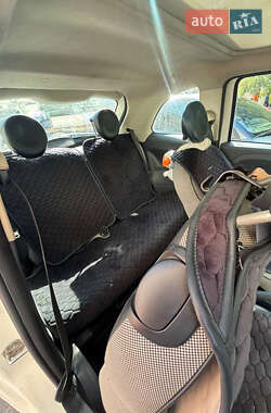 Хэтчбек Fiat 500 2011 в 