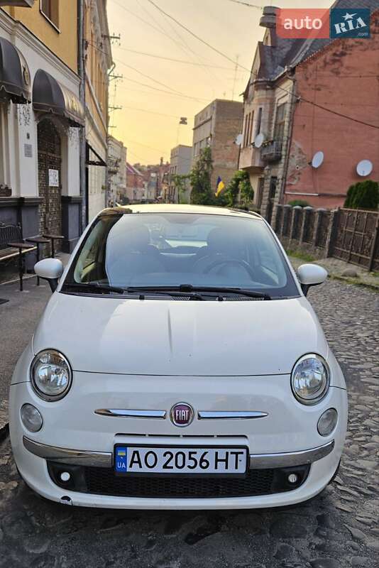Хэтчбек Fiat 500 2011 в Ужгороде