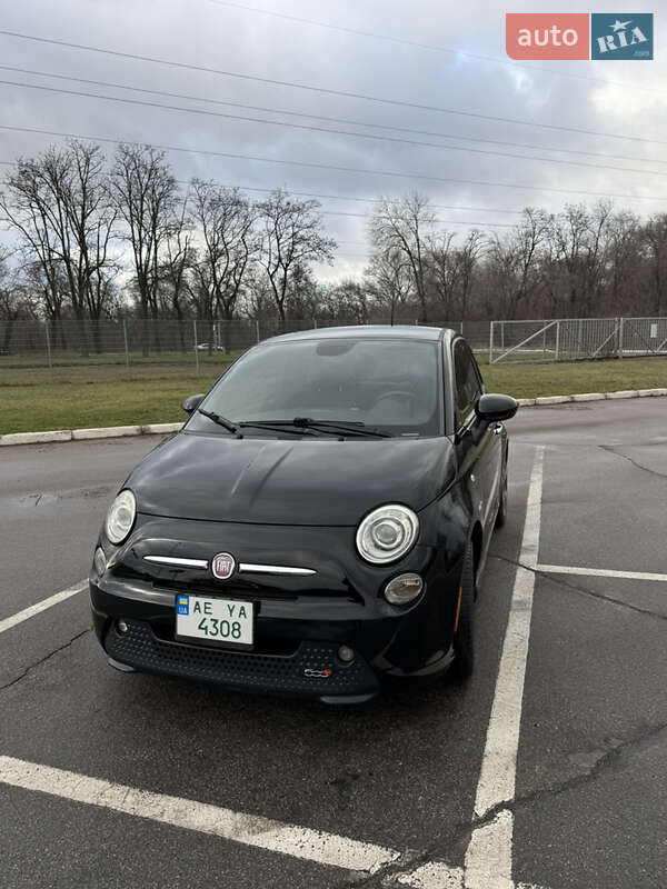 Хэтчбек Fiat 500 2014 в Запорожье