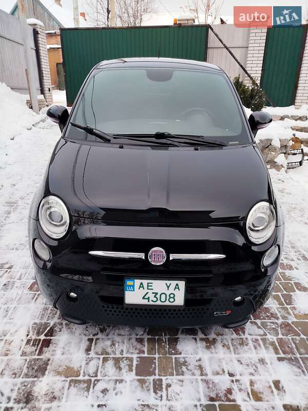 Хэтчбек Fiat 500 2014 в Запорожье