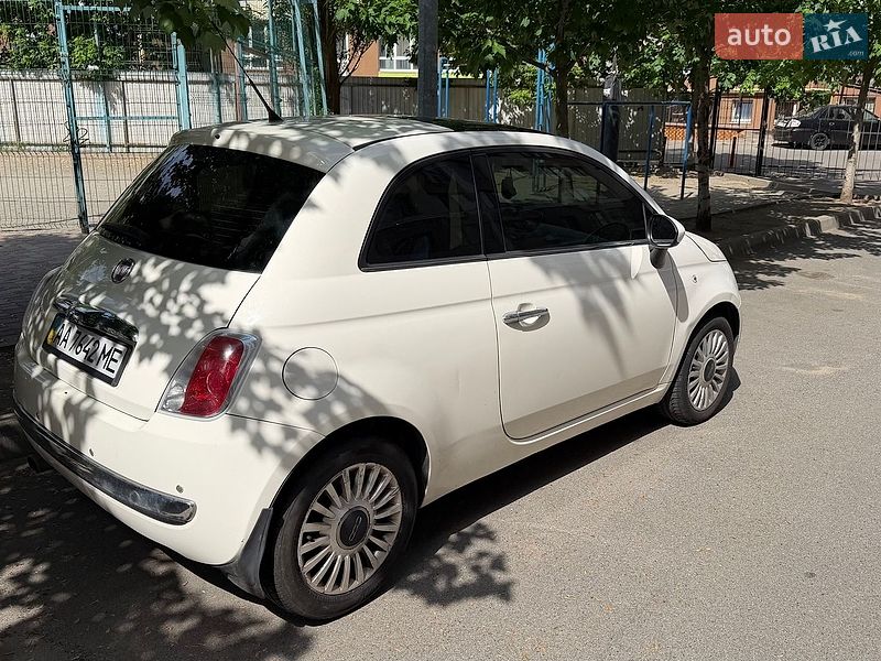 Хетчбек Fiat 500 2012 в Софіївській Борщагівці