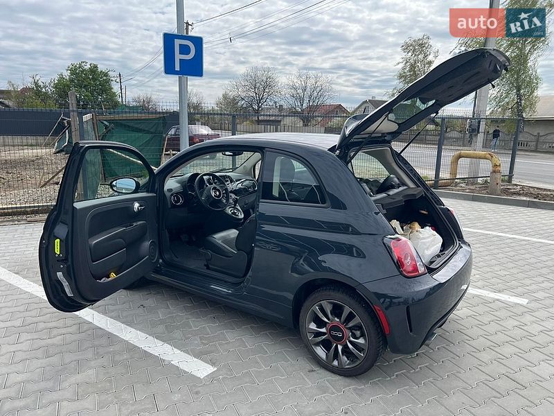 Хэтчбек Fiat 500 2018 в Львове