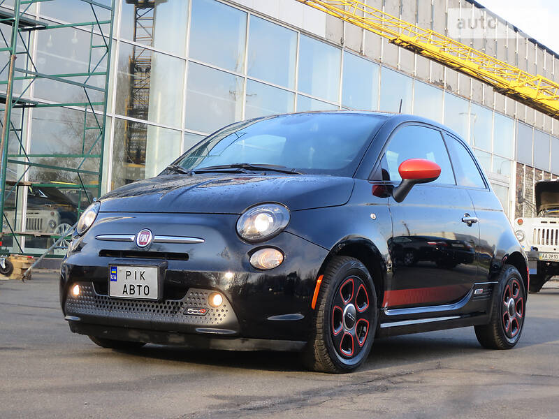 Хетчбек Fiat 500e 2014 в 