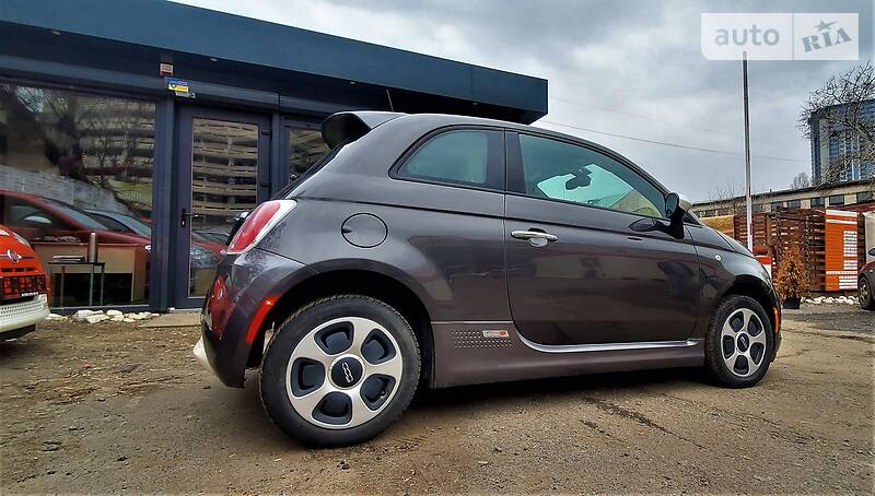 Хетчбек Fiat 500e 2016 в Києві