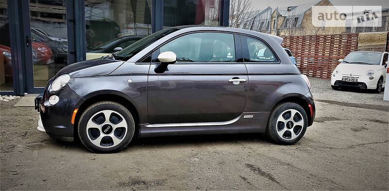 Хетчбек Fiat 500e 2016 в Києві