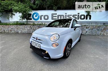 Купе Fiat 500e 2017 в Киеве