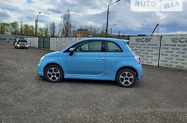 Купе Fiat 500e 2016 в Киеве