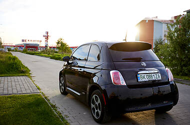 Купе Fiat 500e 2014 в Ровно