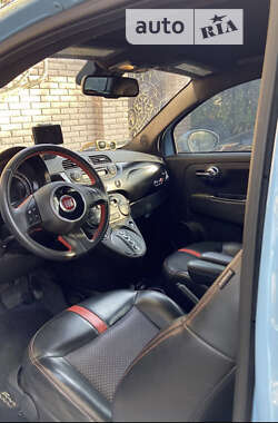 Хэтчбек Fiat 500e 2015 в 