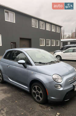 Хетчбек Fiat 500e 2015 в 