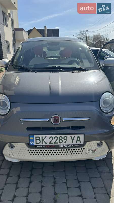 Хэтчбек Fiat 500e 2013 в Ровно