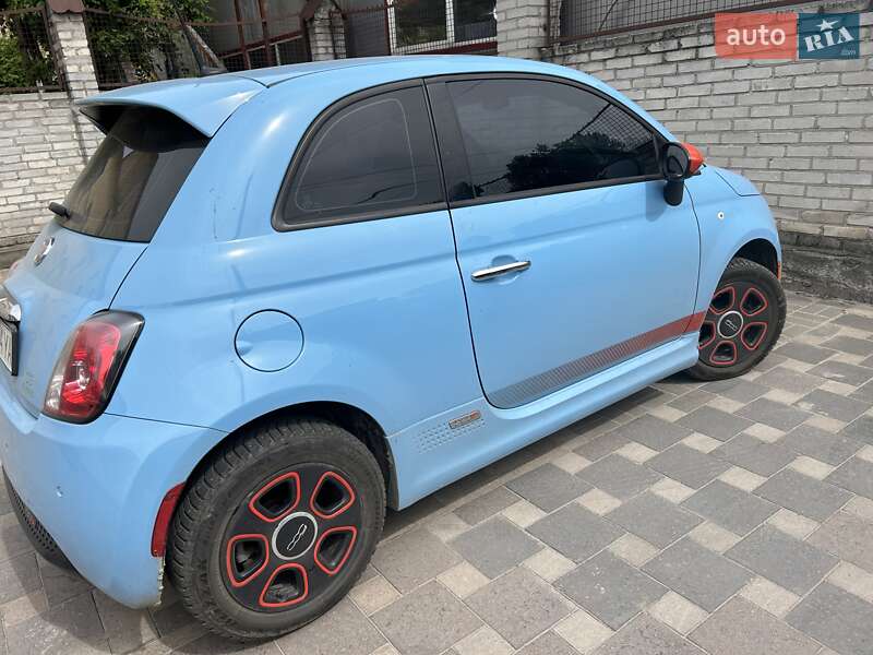 Хэтчбек Fiat 500e 2015 в Львове фото 2 Хэтчбек Fiat 500e 2015 в Львове