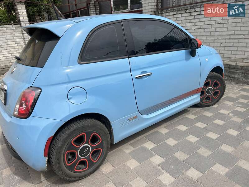 Хэтчбек Fiat 500e 2015 в Львове фото 5 Хэтчбек Fiat 500e 2015 в Львове