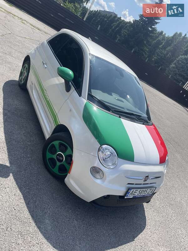 Fiat 500e, фото из объявления