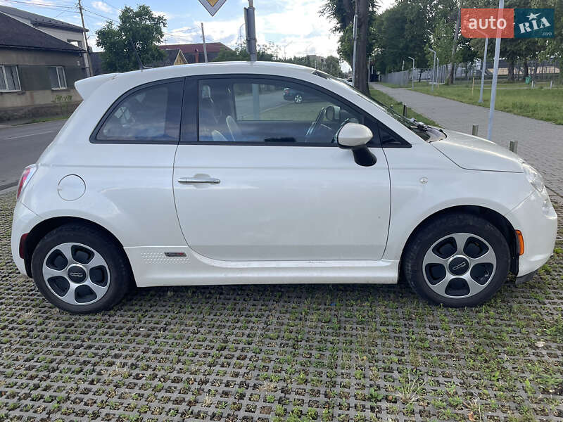 Хэтчбек Fiat 500e 2015 в Мукачево