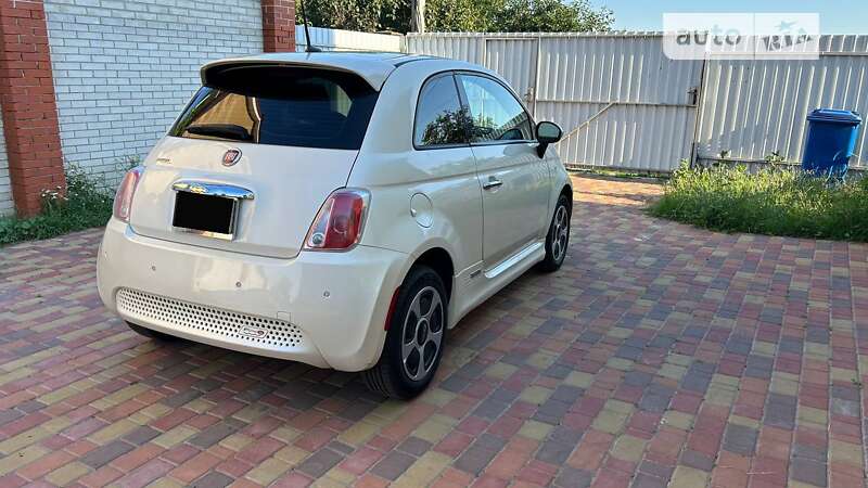 Хэтчбек Fiat 500e 2013 в Киеве