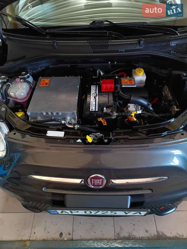 Хэтчбек Fiat 500e 2016 в Запорожье
