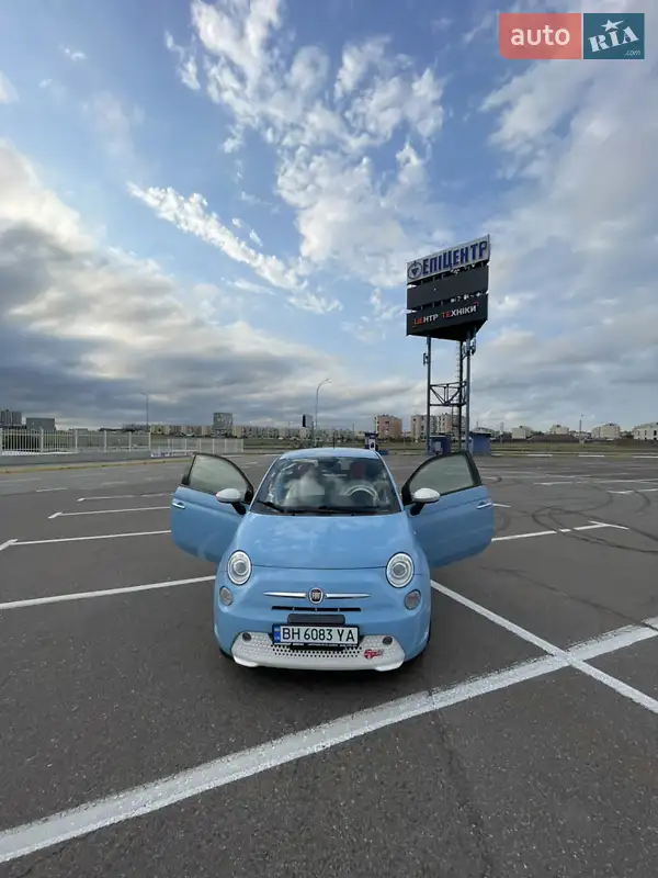 Fiat 500e 2021 VIN ZFAEFAC47NX048156 фото оголошення 19 з 41