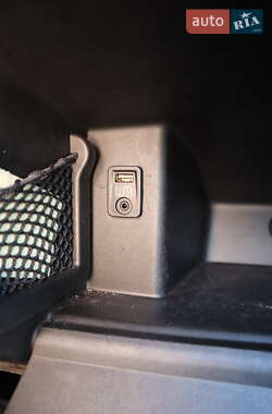 Хэтчбек Fiat 500e 2013 в 