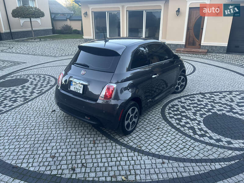 Хэтчбек Fiat 500e 2015 в Косове