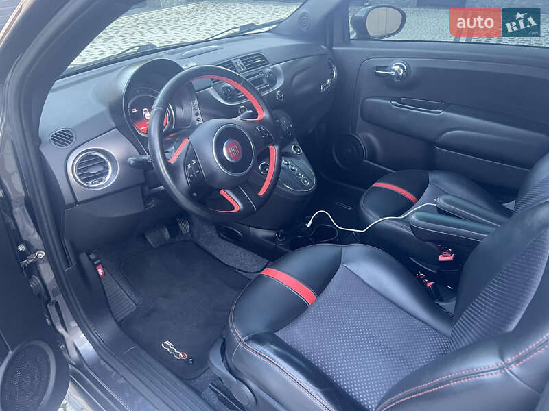 Хэтчбек Fiat 500e 2015 в Косове